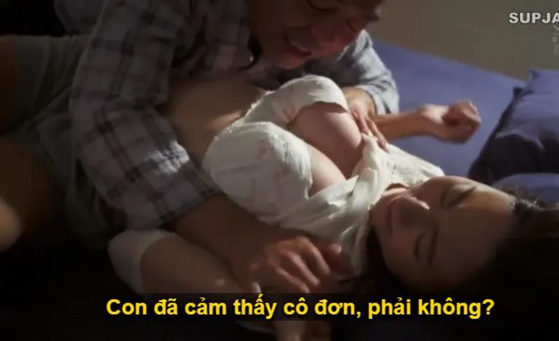 Thấy con trai mãi mê công việc để vợ của con trai cô đơn, bố ông xã làm liều đè quan hệ con dâu
